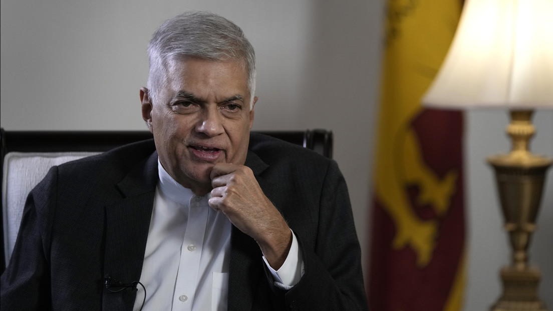 Primer ministro de Sri Lanka: la economía nacional "ha colapsado por completo" y el país no puede comprar petróleo
