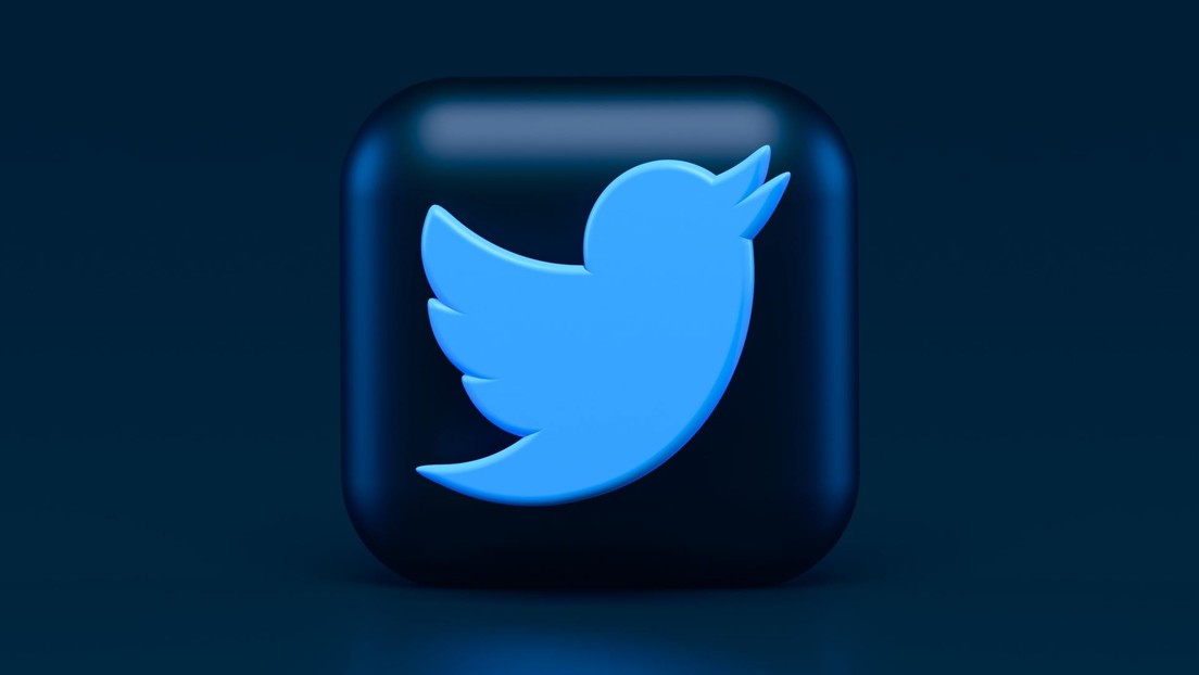 Revelan que Twitter está contratando a un "número alarmante" de exagentes y exespías del FBI