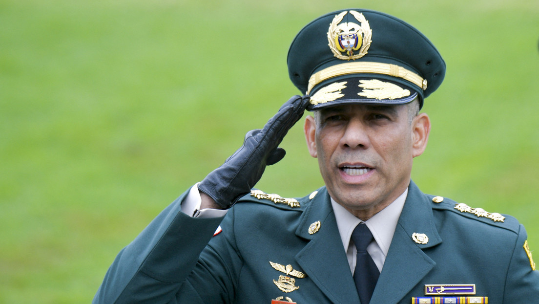 El comandante del Ejército de Colombia, Eduardo Zapateiro, anuncia su retiro a partir del 20 de julio