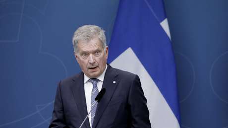 El presidente de Finlandia asegura que su país no ingresará a la OTAN sin Suecia