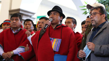 La Fiscalía de Ecuador recibe el parte de aprehensión del dirigente indígena Leonidas Iza tras informar que no había sido puesto a su disposición