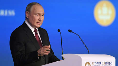 Putin afirma que la economía de las entidades imaginarias está siendo reemplazada por la economía de los activos reales