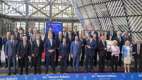 El Consejo Europeo otorga a Ucrania y a Moldavia el estatus de candidato a miembro de la UE