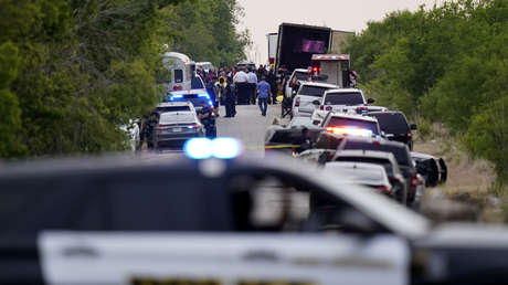 Más de 40 personas son halladas muertas en la parte trasera de un camión en Texas, en la frontera con México