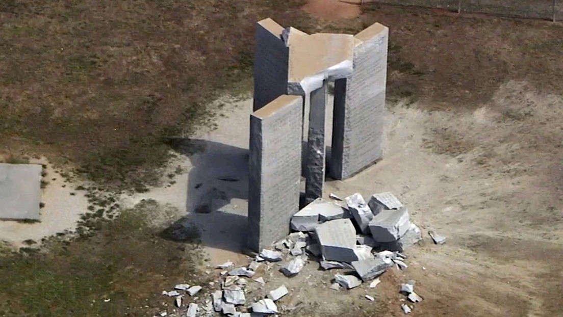 VIDEOS, FOTO: Dañan con un artefacto explosivo el 'Stonehenge de EE.UU.' y las autoridades deciden derribarlo