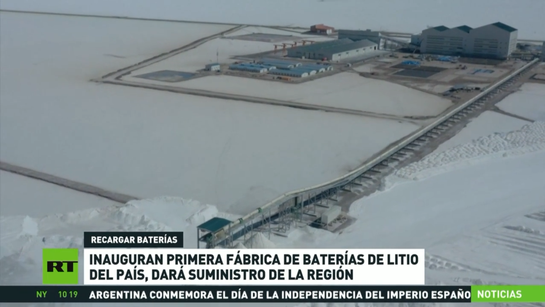 Inauguran en Bolivia la primera fábrica de baterías de litio del país
