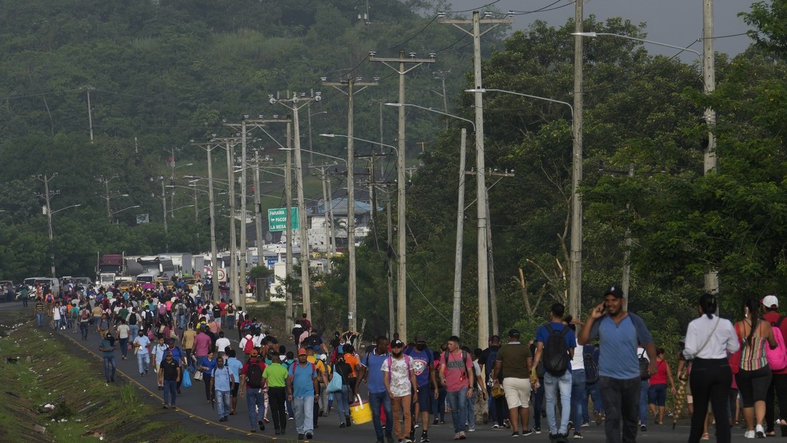 Indígenas panameños bloquean importantes vías para exigir la restitución de sus tierras