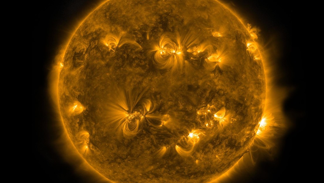 Una tormenta solar procedente de un "cañón de fuego" en la superficie del Sol golpeará la Tierra este jueves