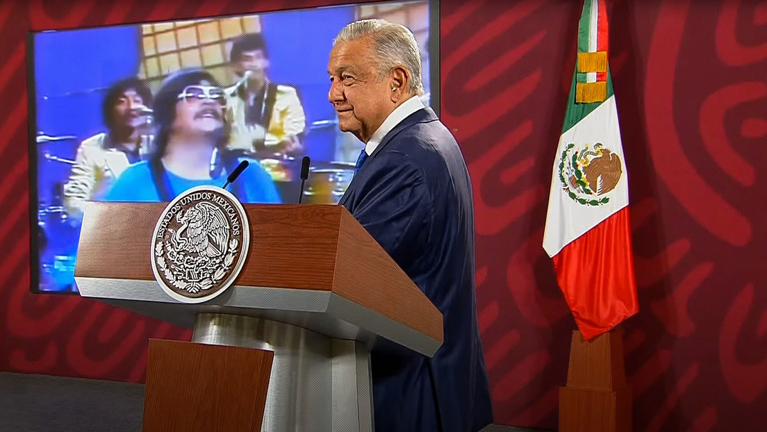 'Uy qué miedo': López Obrador dedica una canción a sus adversarios en el marco de las controversias con EE.UU. y se hace viral