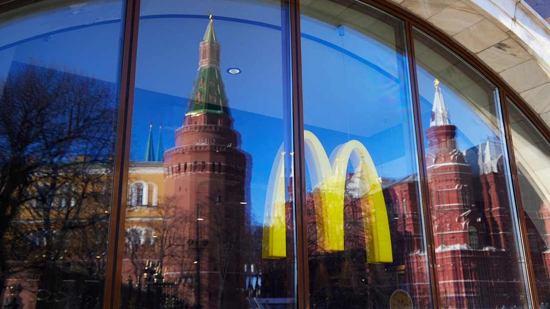 McDonald's revela el costo económico de su salida del mercado ruso