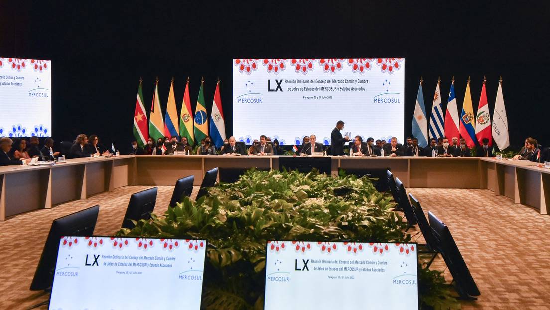 Mercosur anuncia que firmará un acuerdo comercial "de última generación"  con Singapur - RT