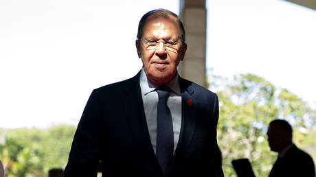 Lavrov: "Rusia contribuirá sistemáticamente a que la cooperación no se base en un 'juego de músculos', sino en un equilibrio de intereses"