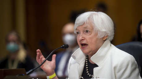La secretaria del Tesoro de EE.UU. afirma que la economía del país no está en recesión, sino que atraviesa una "desaceleración necesaria"
