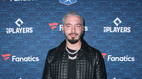 El cantante J Balvin omite a Shakira en un video que celebra el Día de la Independencia de Colombia y es tildado de "misógino"