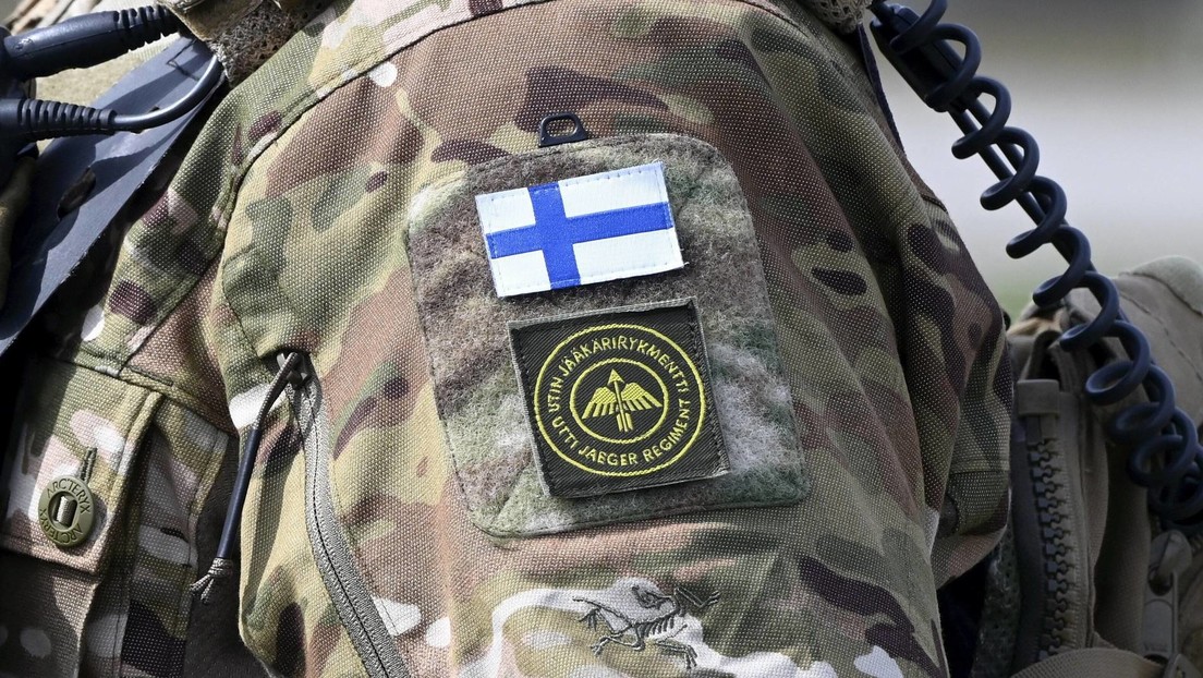 Finlandia enviará especialistas militares al Reino Unido para entrenar a miembros de las Fuerzas Armadas ucranianas