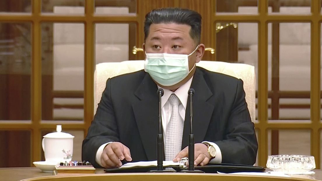 Kim Jong-un declara "solemnemente" la victoria en la lucha contra el covid-19