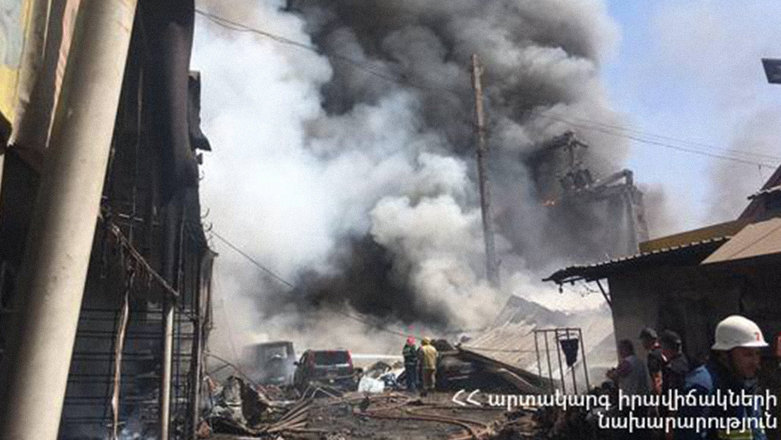 VIDEO: Momento exacto de una de las explosiones en el centro comercial de Ereván