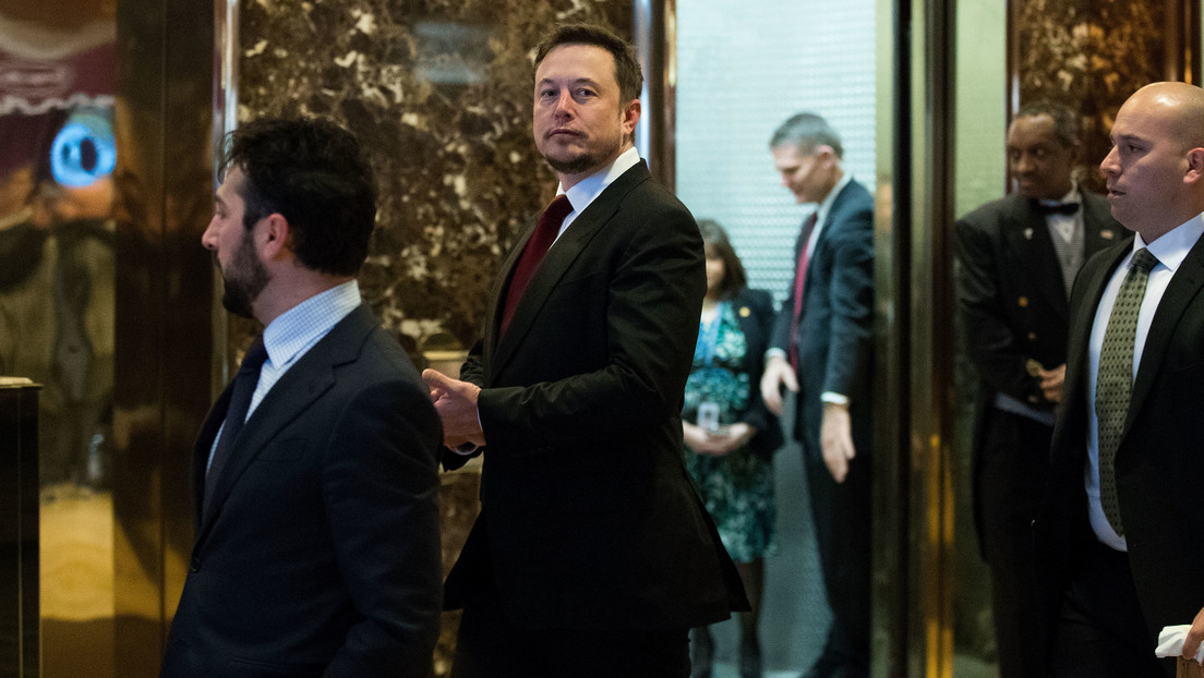 Elon Musk confiesa que quiere eliminar un "hábito terrible" de su rutina diaria