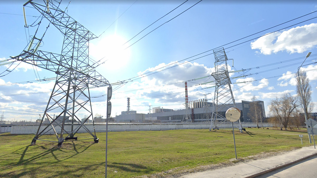 Moscú: "Saboteadores ucranianos" volaron postes de líneas eléctricas que alimentan la central nuclear en la región rusa de Kursk