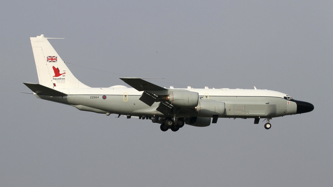 "Provocación deliberada": Moscú denuncia que el Reino Unido solicita que su avión espía vuele por una ruta sobre Rusia