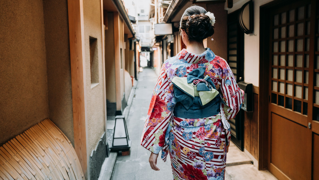 "¡Eres china!": detienen a una 'cosplayer' en China por vestir un kimono japonés