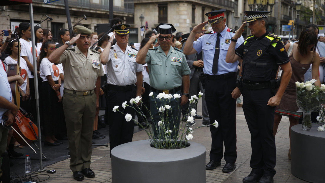 Barcelona recuerda el atentado del 17-A cinco años después con tensión y enfrentamientos de grupos de independentistas