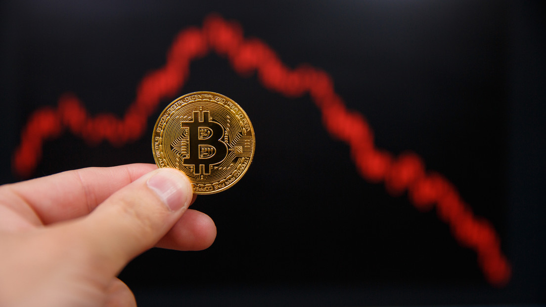 El bitcóin sufre una caída de más del 9 % en cuestión de minutos