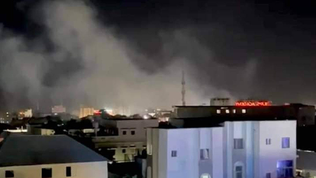 Reportan explosiones y asedio en un hotel de la capital de Somalia