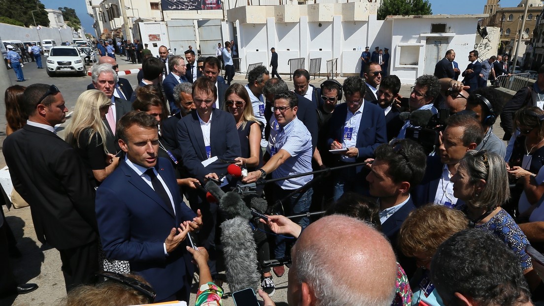 Abuchean a Macron durante su visita a Argelia (VIDEO)