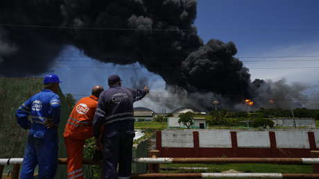 Explota un segundo tanque de combustible en una zona industrial de la ciudad cubana de Matanzas
