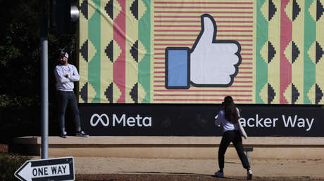 Facebook entrega a la Policía mensajes de chat entre una madre y su hija, ahora imputadas por un aborto en EE.UU.