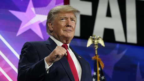 Revelan que Trump publicó información clasificada en Twitter en 2019