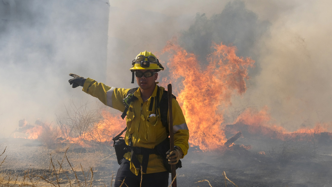 Indignación en California por una alerta de evacuación falsa en medio de fuertes incendios