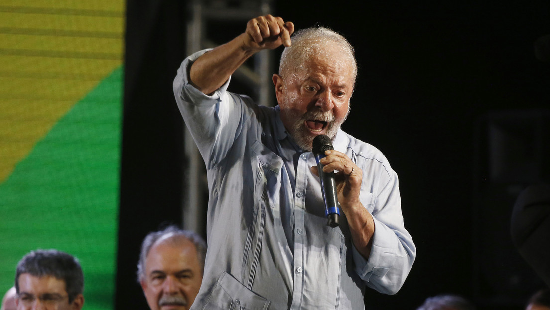 El ataque a Cristina Fernández es una advertencia "de lo que puede ocurrir en Brasil", asevera Lula