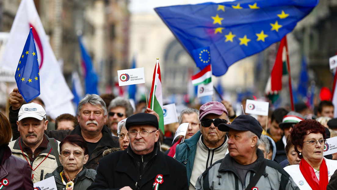 El Parlamento Europeo etiqueta a Hungría como "régimen híbrido de autocracia electoral"