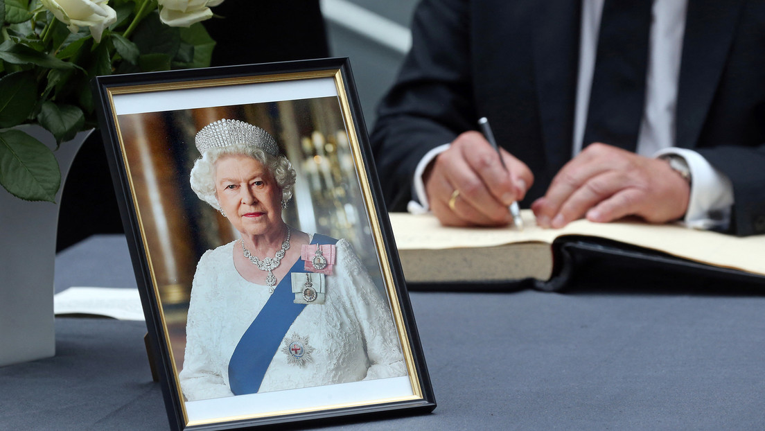 Representante de Taiwán en Londres fue 'invitado especial' para firmar el libro de condolencias de Isabel II