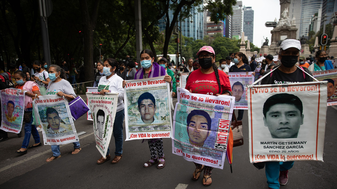 Filtraciones y liberación de acusados: escándalo en el caso Ayotzinapa cuando se cumplen 8 años de la desaparición de los 43 estudiantes