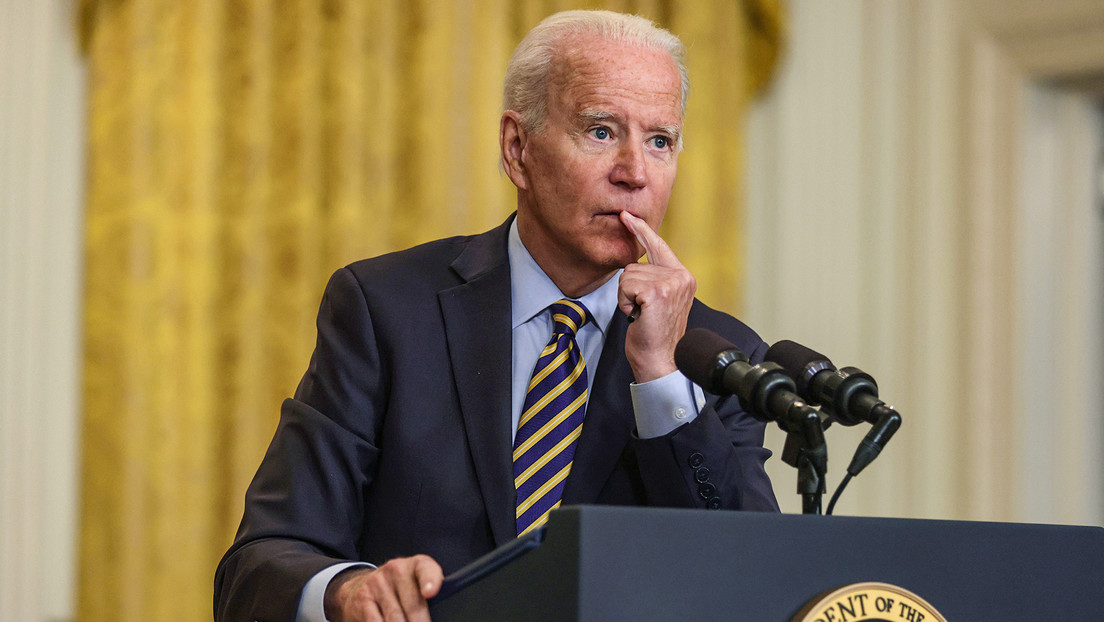Biden podría enfrentar un juicio político en noviembre, predice una congresista estadounidense