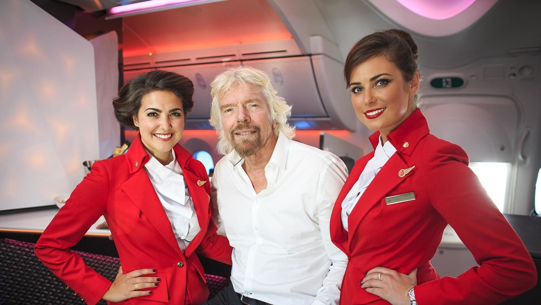 Los empleados de la aerolínea Virgin Atlantic podrán elegir su uniforme "sin importar su género" (VIDEO)