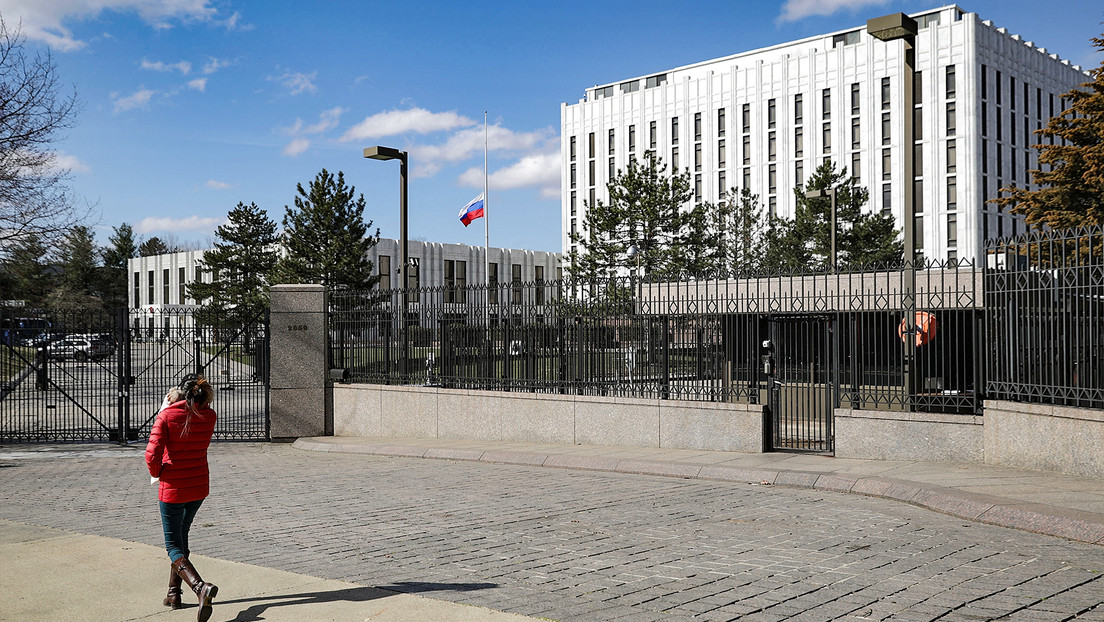 Embajada rusa en EE.UU.: La respuesta sobre quién se beneficia de la falla de Nord Stream "está en la superficie"
