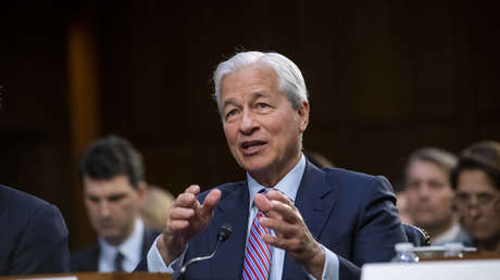 Dejar de invertir en petróleo y gas "sería el camino al infierno para EE.UU", asegura el CEO de JP Morgan
