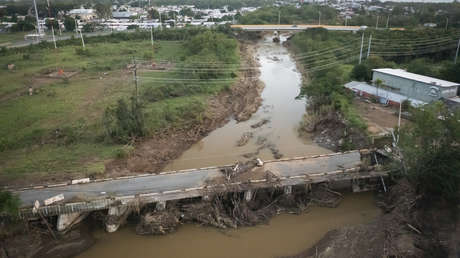 Cientos de miles en Puerto Rico continúan sin agua ni electricidad tras el paso del huracán Fiona