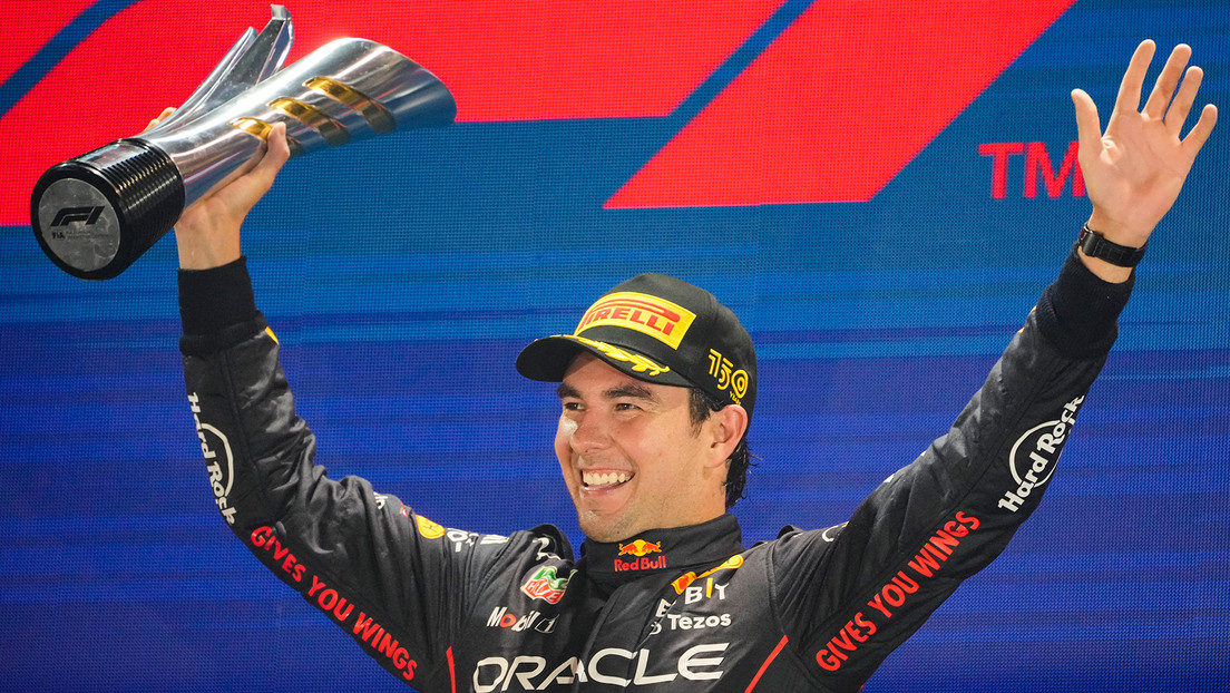 El mexicano Sergio 'Checo' Pérez gana el Gran Premio de Fórmula 1 de Singapur