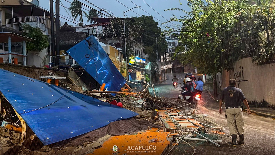 VIDEOS: El ciclón Julia provoca fuertes inundaciones en la ciudad de Acapulco