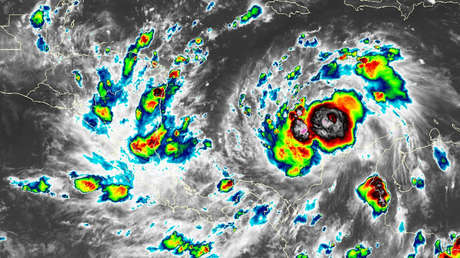 Colombia, en "alerta máxima" por la tormenta Julia, que puede convertirse en huracán