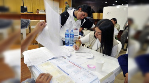 La mayoría de votos en el referendo de Ecuador da el sí a las reformas de Rafael Correa