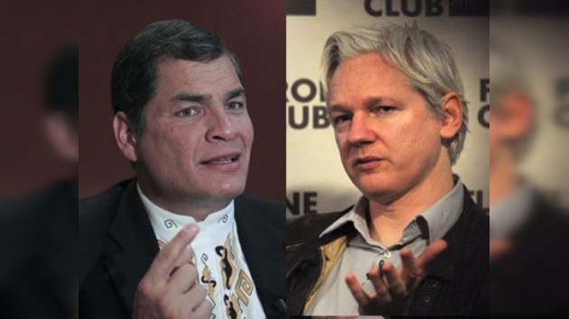 Rafael Correa concede una entrevista a Assange