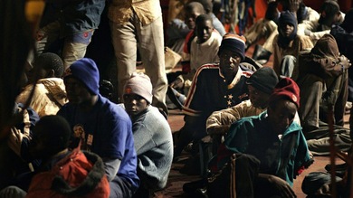Centros de internamiento de inmigrantes en España, pasaje a la desesperación