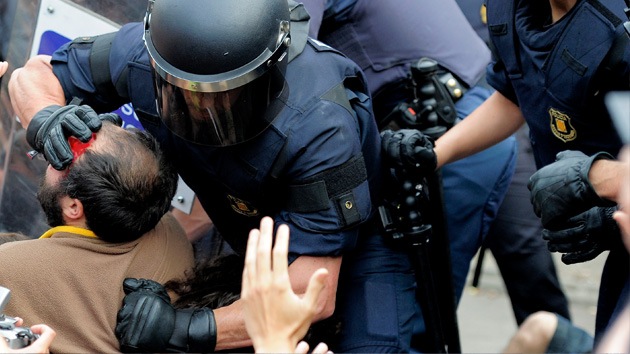 La violencia policial se arraiga en España