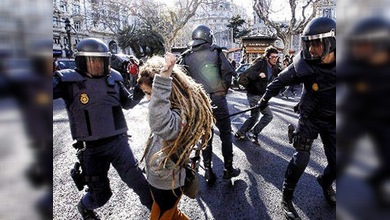 España se blinda contra la primavera árabe: convocar protestas por internet será delito
